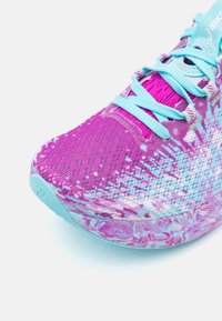 ASICS NOOSA TRI 16 - Road running shoes - bold magenta/cool grey