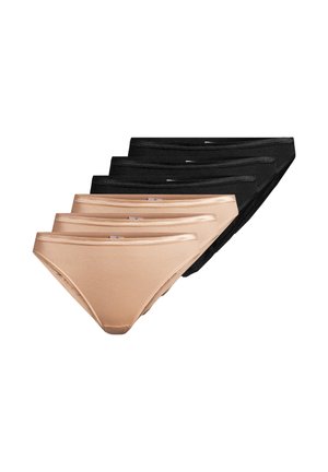 Tre beige og tre sorte damebikinier arrangeret i to overlappende rækker på en hvid baggrund.