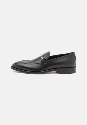 DERREK - Mocasines elegantes - black