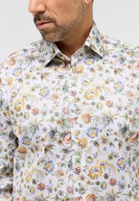 Eterna TWILL-HEMD - COMFORT FIT - Skjorter - grün