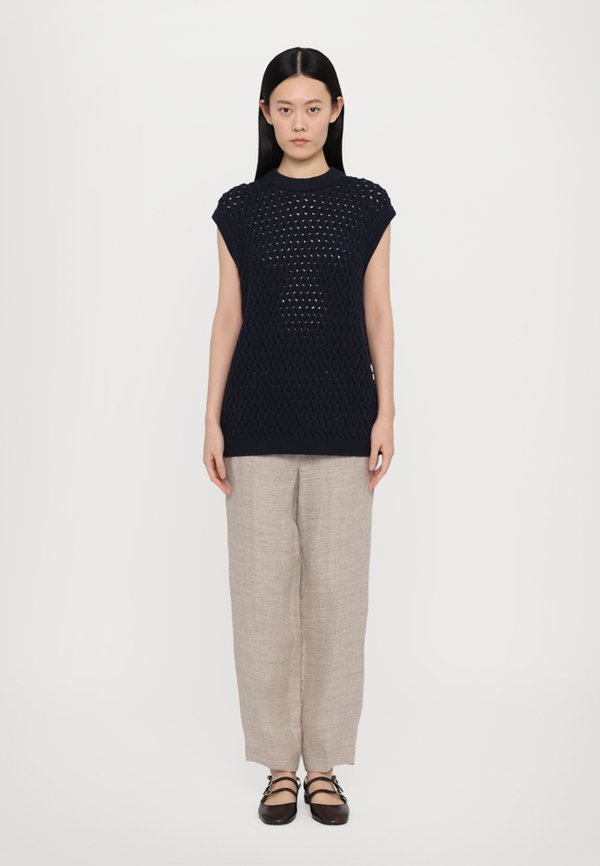 SLEEVELESS  - Jumper3