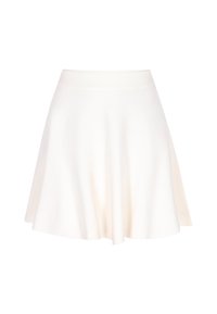Witte uitlopende rok van zachte stof, met een brede elastische tailleband en een soepele, vloeiende silhoeet voor gemakkelijke beweging.