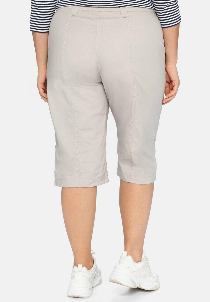 Damen Kleider | Sheego Shorts beigefarben/beige - XC75897 Damen Kleider | Sheego Shorts beigefarben/beige - XC75897