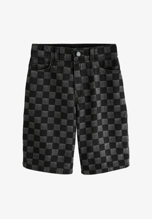 Mustadest ja tumehallidest ruudulistest teksapükstest lühikesed püksid, esitaskutega, vööaasadega ja nööpidega kinnitusega.