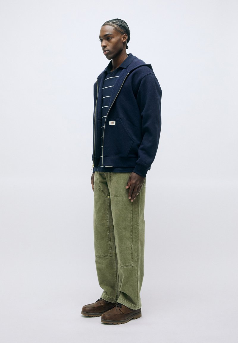 PANTALON - DICKIES - 874 - ORIGINAL WORK PANTS - COULEUR : KAKI