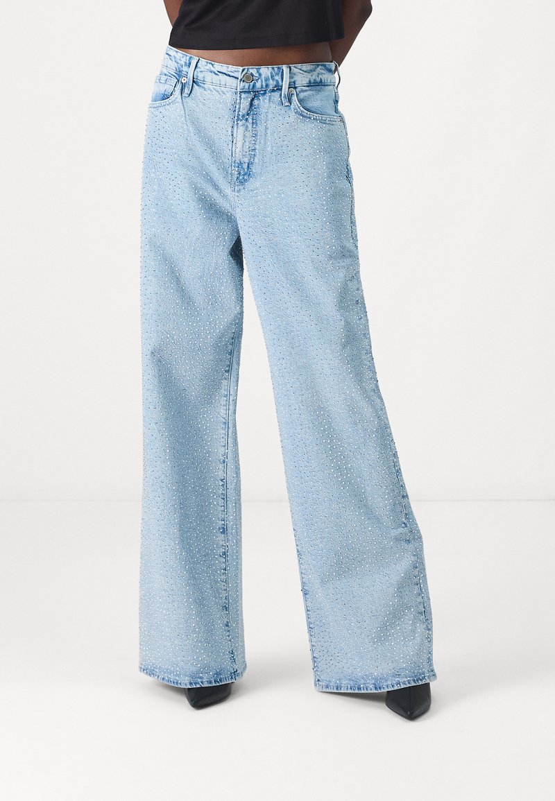 Good American GOOD EASE - Wide leg - light blue denim