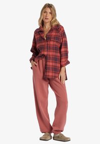 Billabong BEST TIME - LANGÄRMLIGES - Skjortebluser - red