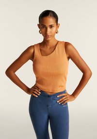 Freddy FREDDY TANK S25WMCT3 - Top - sandstone