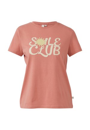 Short-sleeve, crew neck t-shirt in soft coral cotton, featuring a large white sun graphic with "SOLE CLUB" text in a playful font.