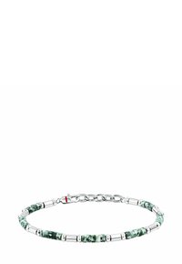 Bracciale in argento con perle di pietra verde e accenti metallici. Il design include sezioni alternate di elementi lisci e testurizzati.