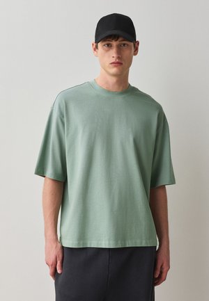 Next, BOXY FIT - HEAVYWEIGHT T-SHIRT  . - T-shirt basic - green sage
