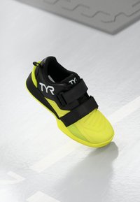 TYR L2 LIFTER UNISEX - Træningssko - black/fi yellow