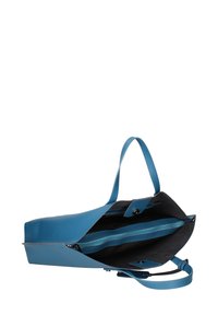 Blauwe leren schoudertas met een gestructureerd ontwerp, bevat een ritszak en binnenvakken. Verstelbare riem voor veelzijdigheid.