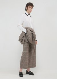 Calliope PROFILI A CONTRASTO - Hemdbluse - bianco lana