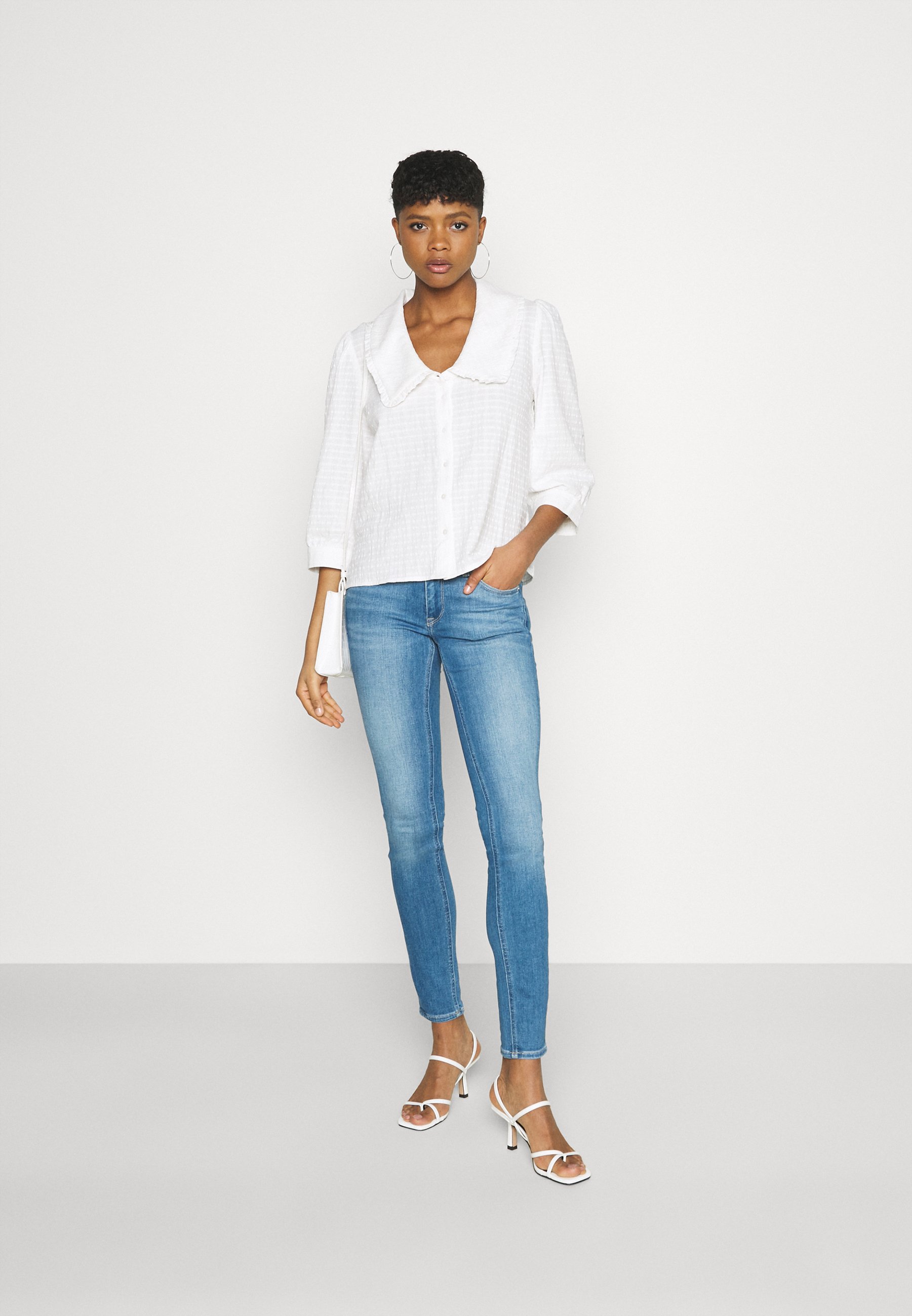 【トミーフィルガー】Jeans Sophie ダメージ ジーンズ Tommy Jeans SOPHIE - Jeansy Skinny Fit/czarny denim - Zalando.pl