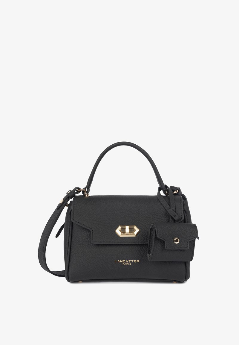 Sac à main en cuir noir texturé avec fermoir doré, poignée supérieure, bandoulière détachable et petite pochette assortie attachée à l'avant.