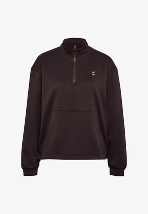 Mörkbrun tröja med dragkedja i halsen, framficka och en diskret rosa logga på bröstet, tillverkad av mjukt tyg.