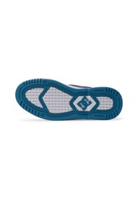 Sneaker outsole with a blue rubber border, textured white midsole, and a DC logo. Features a geometric pattern for grip and traction.