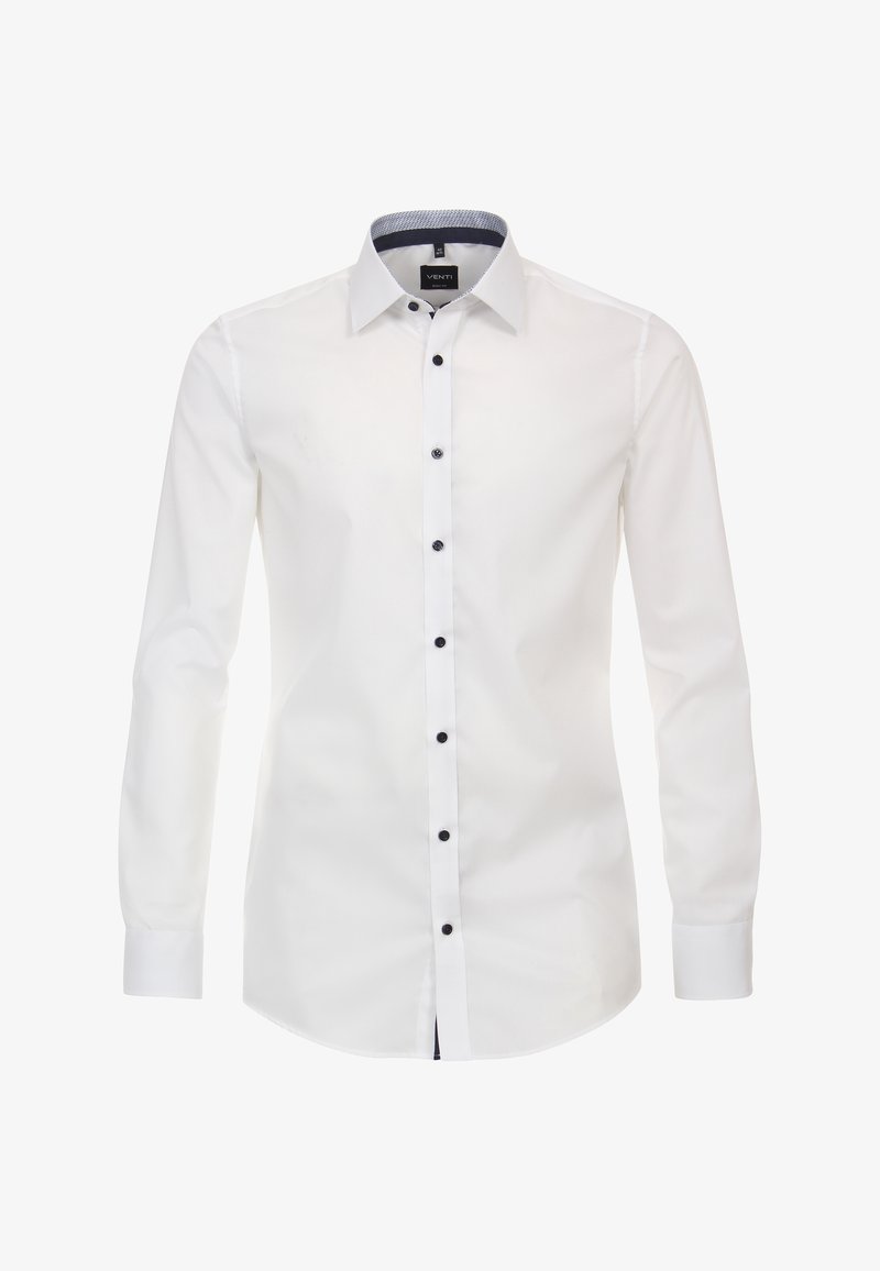 Chemise blanche à manches longues pour homme avec boutons noirs et doublure intérieure de col foncée contrastante, présentée sur un fond uni.