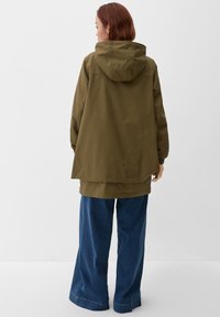 s.Oliver MIT LAYER-OPTIK - Parka - olivgrün