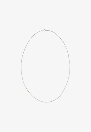 Sølv kæde halskæde med et slankt, tyndt design. Har en rund lukning, glat tekstur og en subtile glans. Ingen udsmykninger eller mønstre.