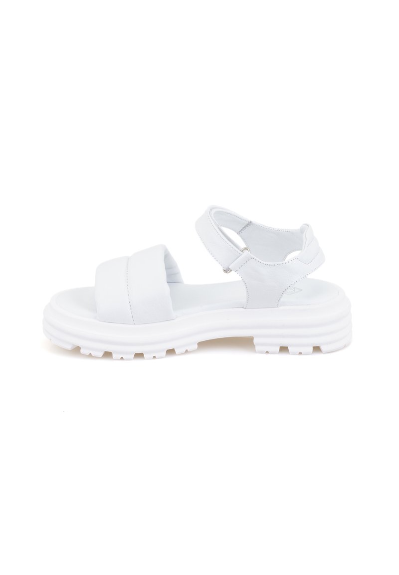 Desa Sandalen - white