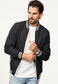 One Redox Bomberjacke - black