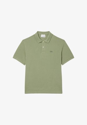 Lys grøn polo skjorte lavet af bomuld, med en klassisk krave, to-knap placket og et broderet logo på venstre bryst.