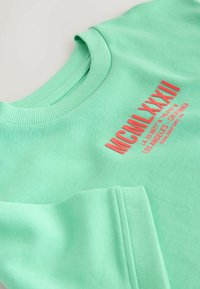 Unausgewählt, bright green