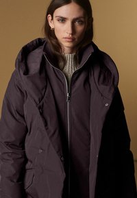 Next LONGLINE - Talvemantel - grape purple