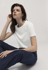 hessnatur T-shirt - bas - naturweiss