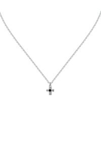 Collana in argento con un pendente a croce in metallo lucido e un accento nero al centro, che mette in mostra un design moderno e geometrico.
