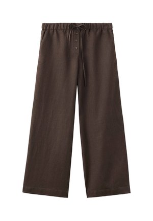 Brązowe lniane spodnie o szerokich nogawkach, z elastycznym pasem, sznurkiem do wiązania i zapięciem na trzy guziki.