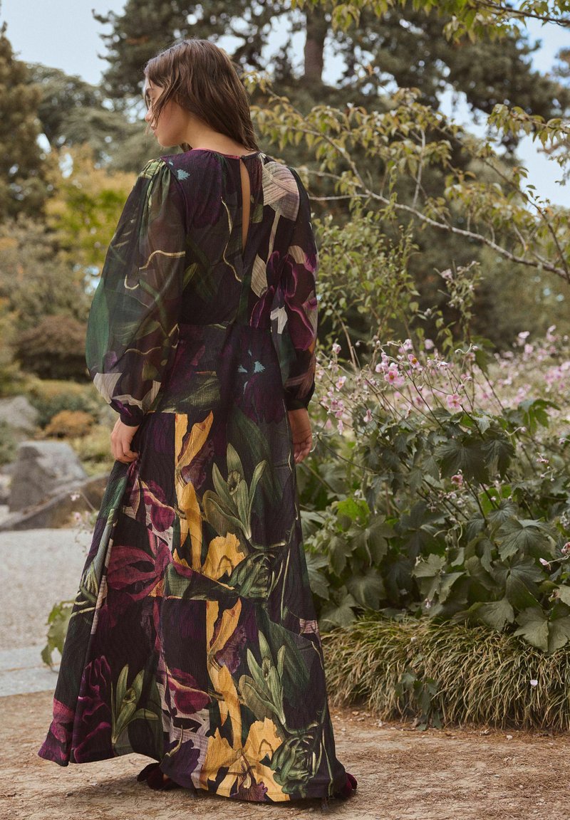chinese dress ladies Black Floral Maxi Dress with 3/4 Sleeves