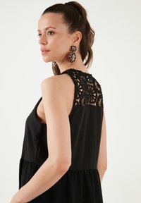 LELA REGULAR FIT - Dnevna haljina - black