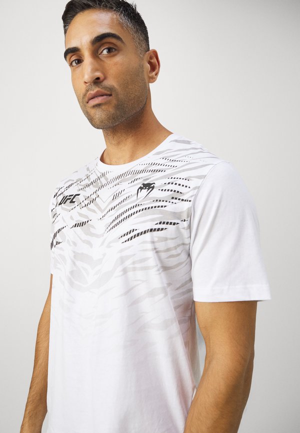 UFC AUTHENTIC FIGHT NIGHT 4.0 REPLICA MENS - Print T-shirt3