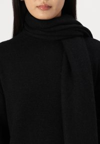 Gina Tricot SCARF  - Pulover - black