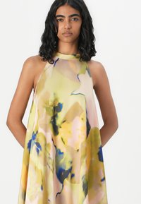 YAS YASSKYRA HALTER NECK LONG DRESS - Koktailové šaty/večierkové šaty - ecru