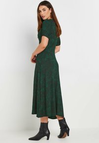 Long Tall Sally LEOPARD - Freizeitkleid - green