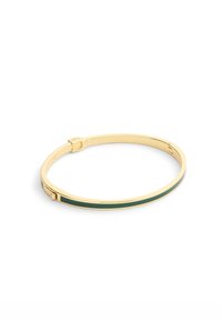 Złocista bransoletka w formie bangla z cienkim zielonym paskiem w emalii, gładką okrągłą formą i pewnym zapięciem.