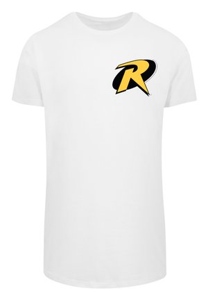 T-shirt bianco in cotone con un logo stilizzato "R" giallo e nero sul lato sinistro del petto. Maniche corte e scollatura rotonda.