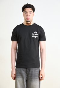 Thumbnail Image 4
