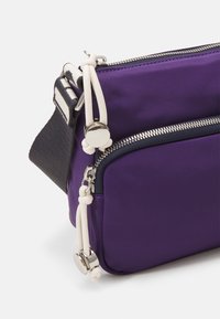 JOOP! Jeans LIETISSIMO JASMINA SHOULDER - Borsa a tracolla - purple