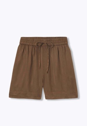 Short marron à taille élastique avec cordon de serrage, coupe ample et ourlet aux genoux sur un fond uni clair.