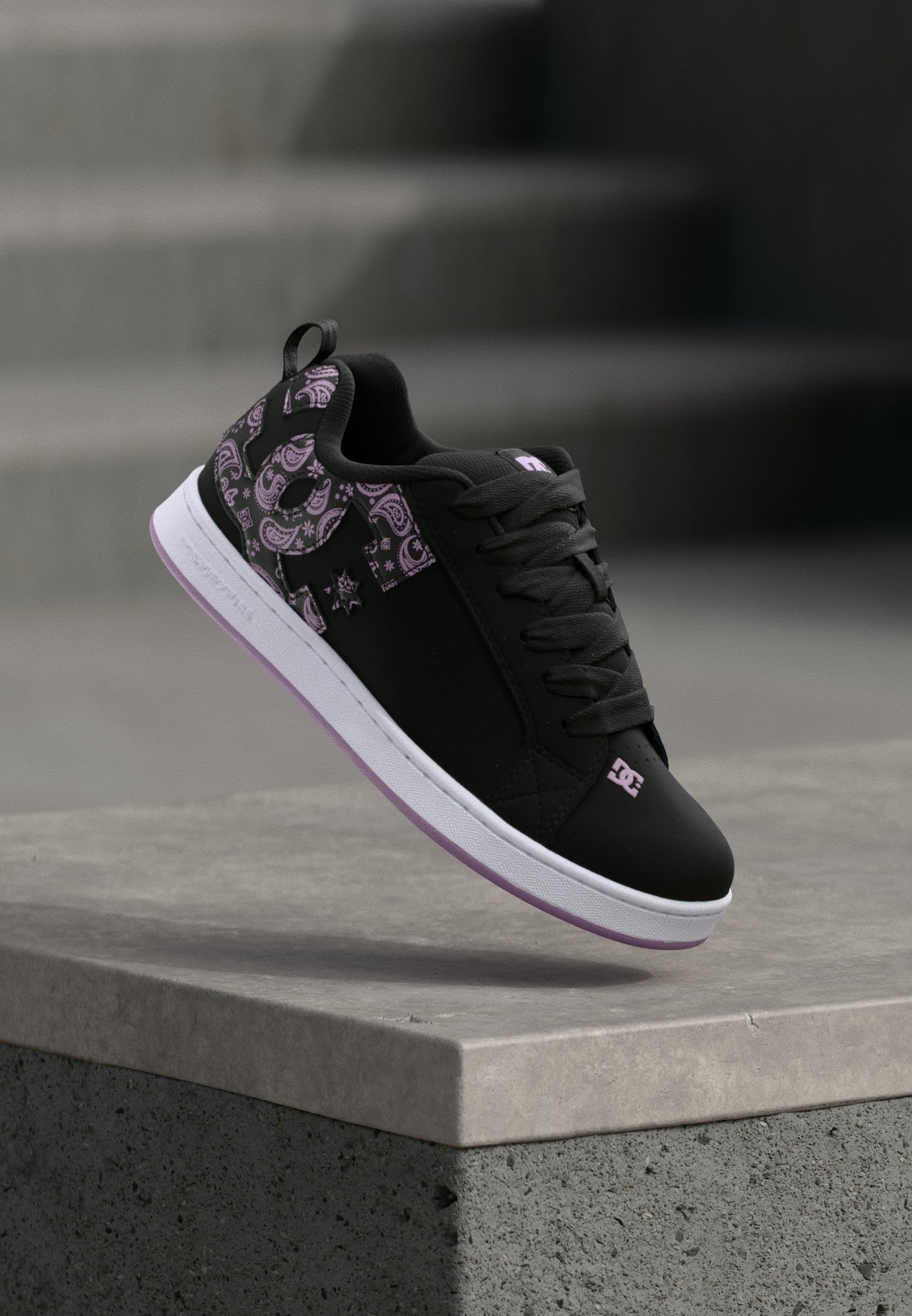 DC Shoes COURT GRAFFIK - Skateschuh - black/lavender/schwarz - Zalando