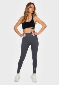 SQUATPROOF THRUST SEAMLESS HIGH WAISTED SPORT - Legíny – nohavice - dark grey