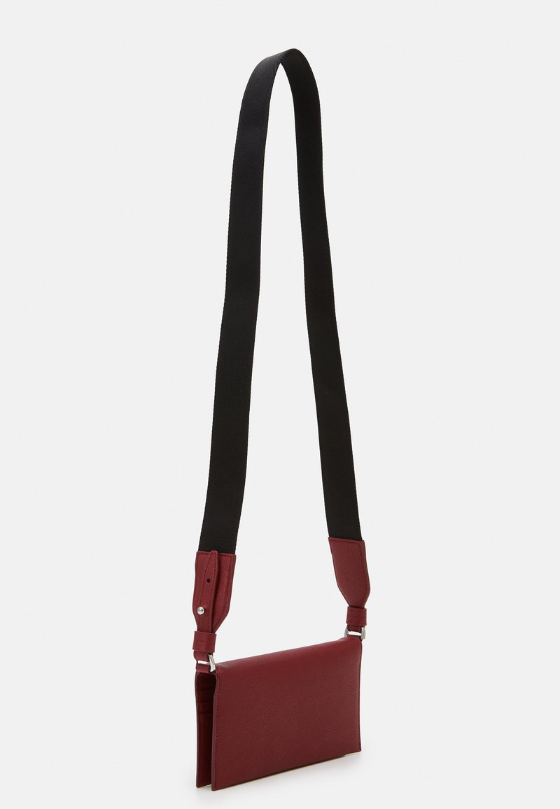 Damen Geldbörsen | BOSS TAYLOR STRAP Geldbörse red/rot - TL63485 Damen Geldbörsen | BOSS TAYLOR STRAP Geldbörse red/rot - TL63485