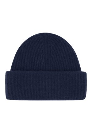 Marineblauwe gebreide beanie muts met ribbeltextuur en een omgeslagen randontwerp, gemaakt van zacht materiaal voor warmte.