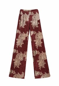 Pantalones de pierna ancha en burdeos con una tela texturada. Presentan un patrón floral dorado con una superficie arrugada y una cinturilla elástica.