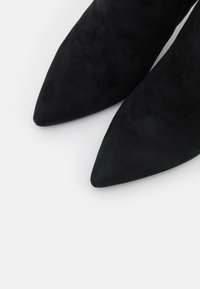 Steve Madden Botines de tacón - black